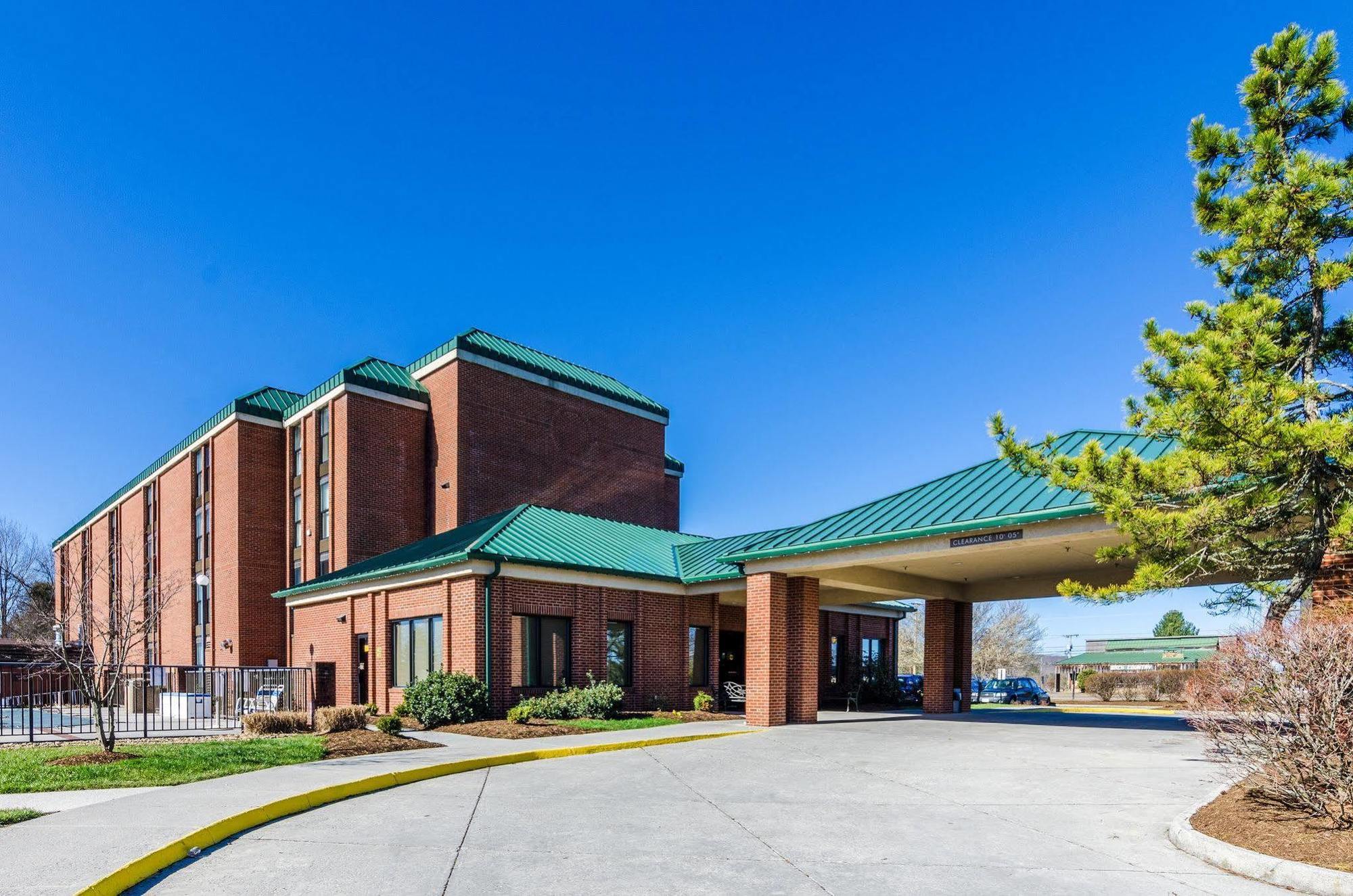 Comfort Inn Blacksburg University Area Экстерьер фото